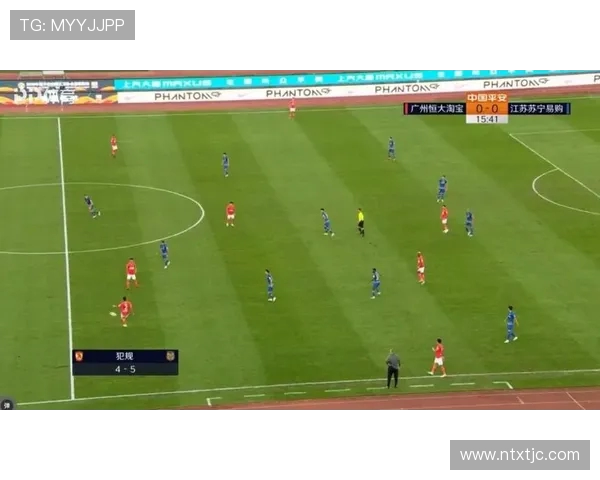 深圳羽毛球队与成都羽毛球队赛后复盘分析比赛节奏与战术对决